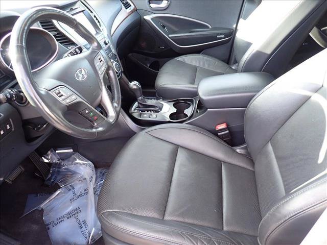Used 2017 Hyundai Santa Fe Limited AWD/4WD image 10