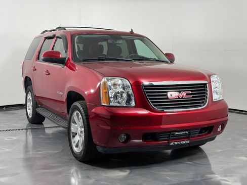 Used 2013 GMC Yukon SLE w/ Convenience Package AWD/4WD image 3
