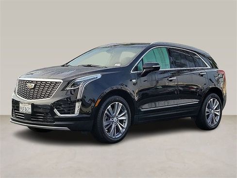 Used 2025 Cadillac XT5 Premium Luxury w/ Technology Package image 6