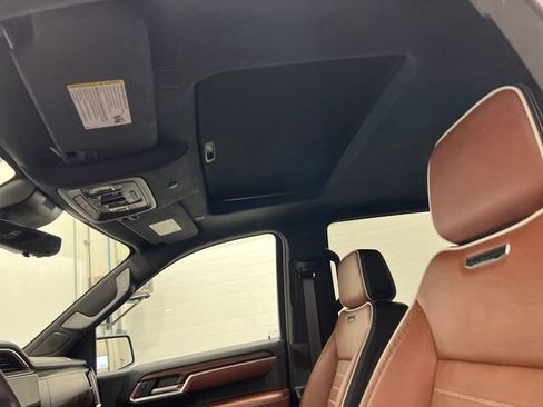 Certified 2025 GMC Sierra 1500 Denali Ultimate image 15