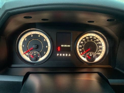 Used 2017 RAM 1500 Express AWD/4WD image 10