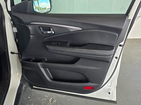 Used 2021 Honda Pilot EX-L image 25
