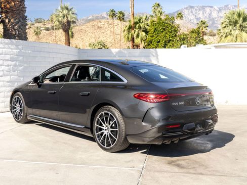 Used 2023 Mercedes-Benz EQS 580 4MATIC Sedan image 7