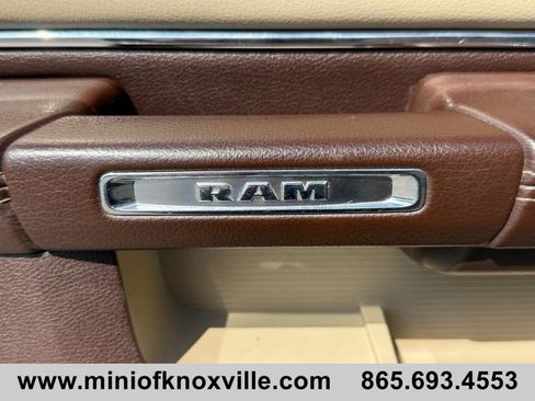 Used 2019 RAM 1500 Laramie w/ Convenience Group AWD/4WD image 11