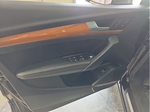 Used 2023 Audi Q5 2.0T Premium Plus image 18