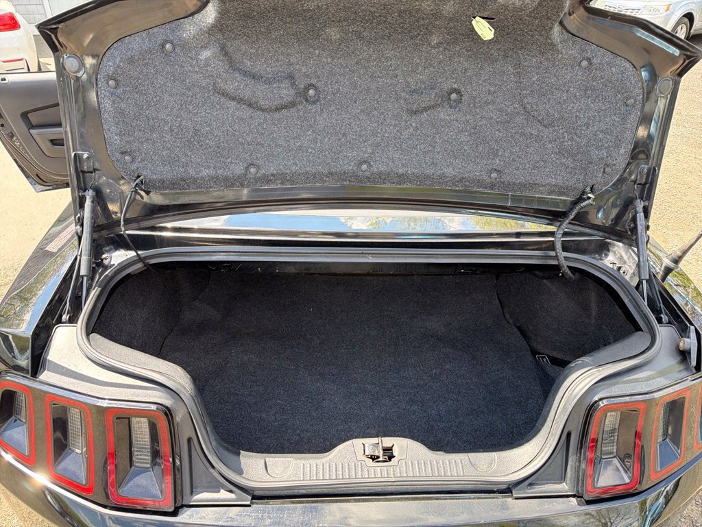 Used 2014 Ford Mustang Convertible RWD image 35