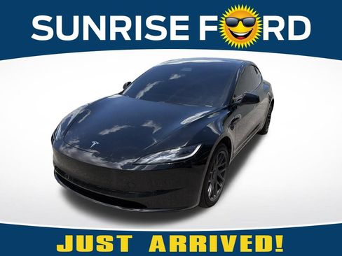 Used 2025 Tesla Model 3 Long Range RWD image 1
