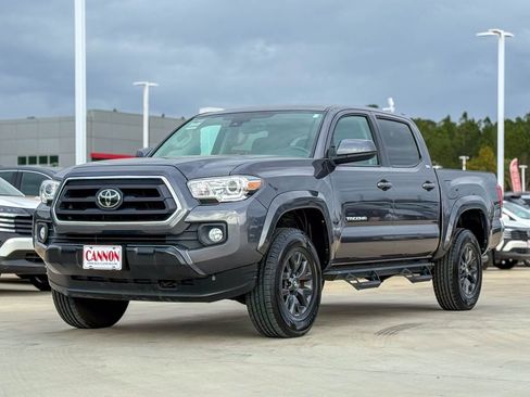 Used 2021 Toyota Tacoma SR5 image 4