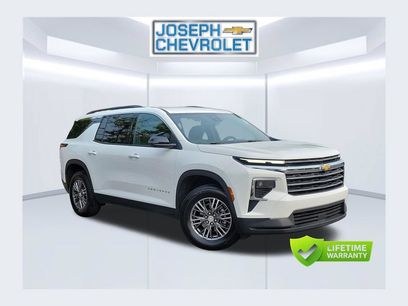 Used 2026 Chevrolet Traverse LT