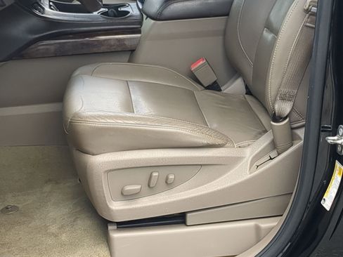 Used 2016 Chevrolet Tahoe LT RWD image 12