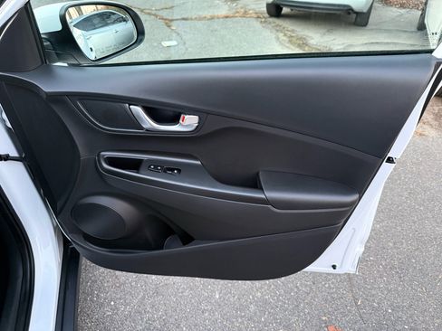 Used 2023 Hyundai Kona SEL image 25