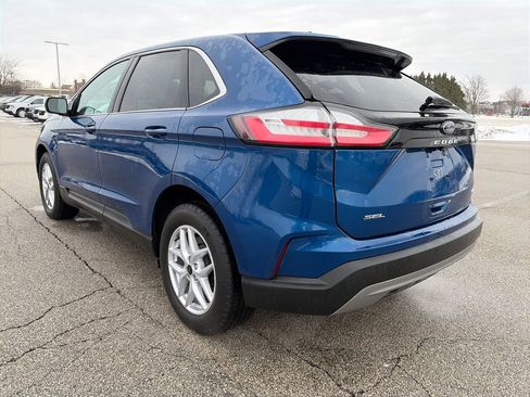 Used 2024 Ford Edge SEL w/ Convenience Package image 5