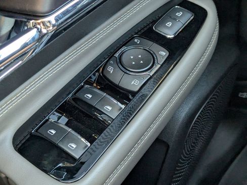 New 2026 Lincoln Corsair Premiere image 29