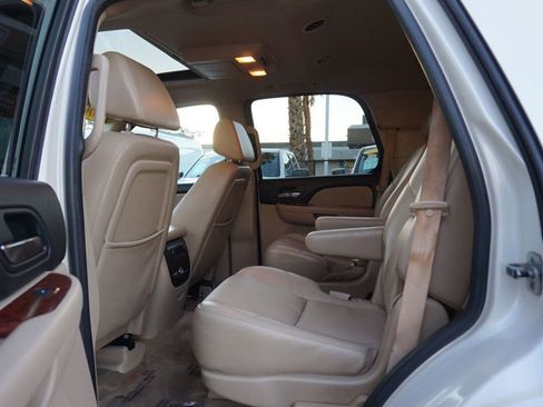 Used 2008 Chevrolet Tahoe LTZ w/ LTZ Preferred Equipment Group image 19