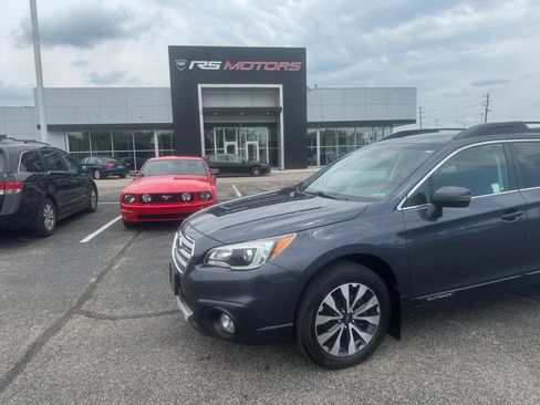 Used 2017 Subaru Outback 3.6R Limited AWD/4WD image 12