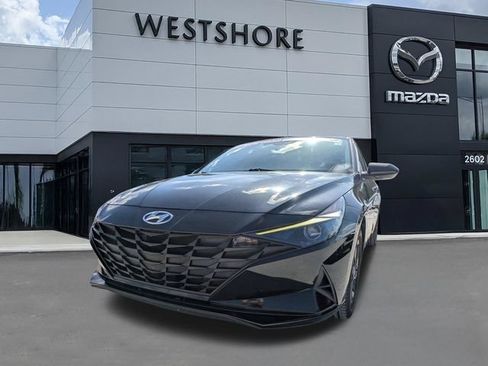 Used 2022 Hyundai Elantra Blue FWD image 7