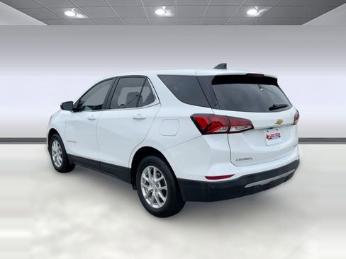 Used 2024 Chevrolet Equinox LT image 3