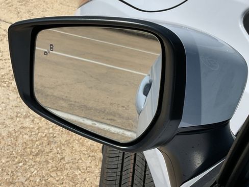 New 2025 Nissan Versa SV w/ Trunk Package image 10