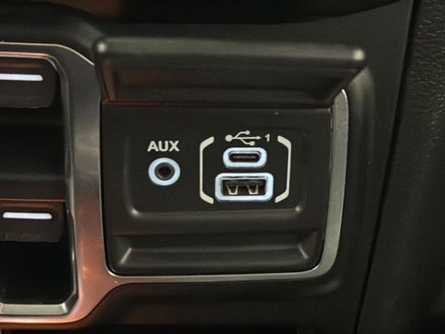 Used 2021 Jeep Wrangler Unlimited Rubicon AWD/4WD image 30