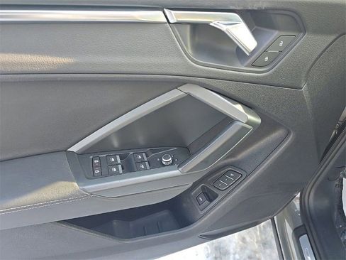 Used 2022 Audi Q3 2.0T Premium Plus w/ Premium Plus Package image 12