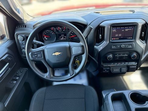 Used 2021 Chevrolet Silverado 1500 Custom image 22