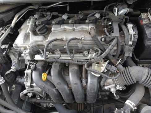 Used 2021 Toyota Corolla LE FWD image 30