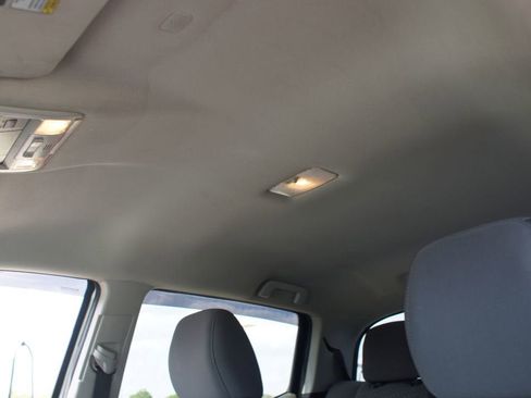 Used 2023 Toyota Tacoma SR5 AWD/4WD image 6