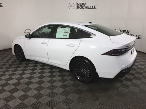 New 2026 Nissan Sentra SV w/ SV Convenience Package image 9