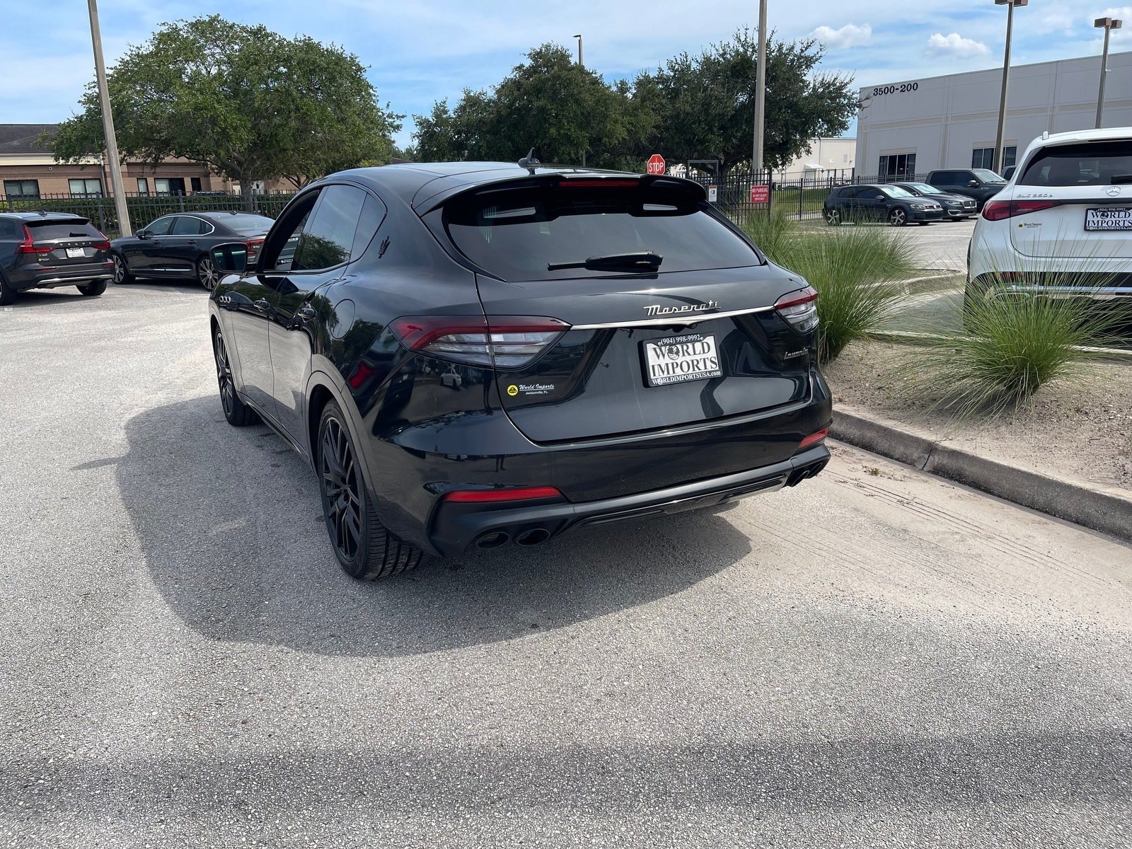 Used 2022 Maserati Levante Modena AWD/4WD image 3