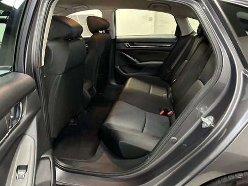 Used 2021 Honda Accord Base image 8