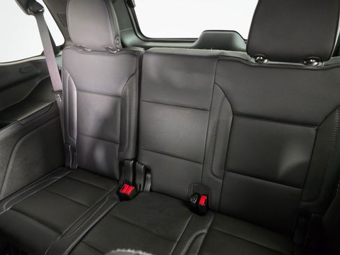 Used 2021 GMC Yukon Denali w/ Denali Ultimate Package AWD/4WD image 39