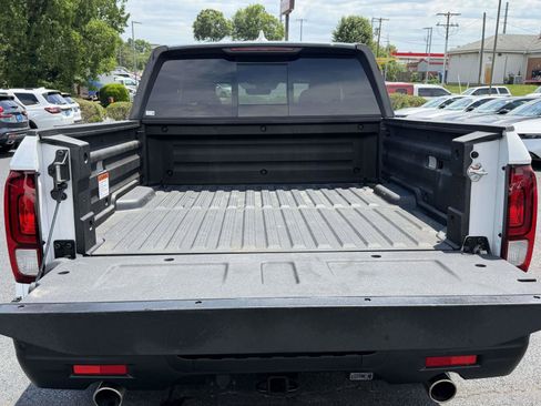 Certified 2025 Honda Ridgeline TrailSport image 8
