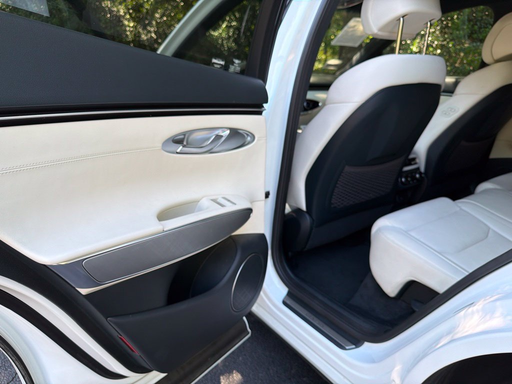 Used 2024 Genesis Electrified GV70 AWD/4WD image 17