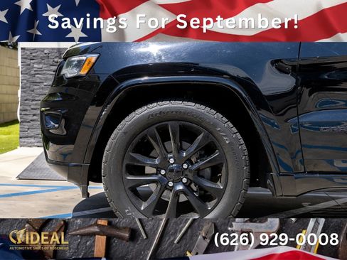 Used 2020 Jeep Grand Cherokee Altitude AWD/4WD image 39