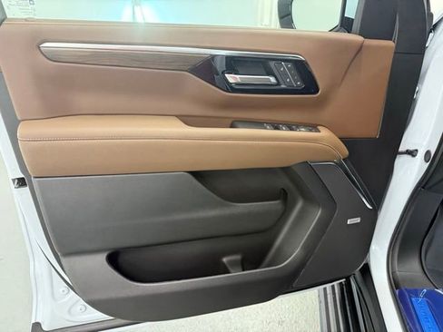 New 2026 Chevrolet Tahoe High Country image 14