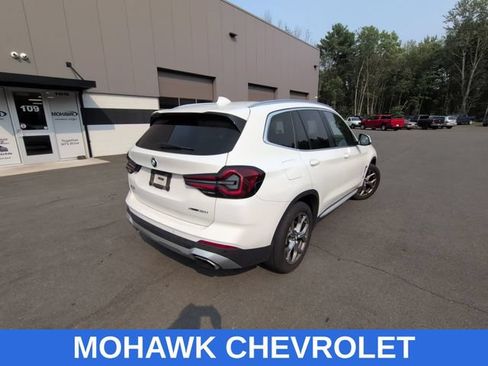 Used 2024 BMW X3 xDrive30i w/ Premium Package AWD/4WD image 4