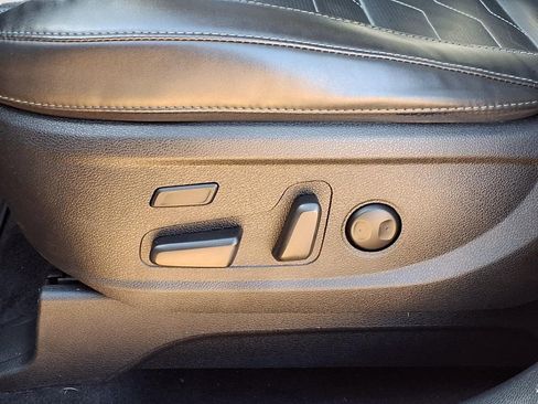 Used 2021 Kia Telluride SX w/ SX Prestige Package image 27