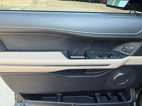 Certified 2022 Ford Expedition XLT RWD image 11