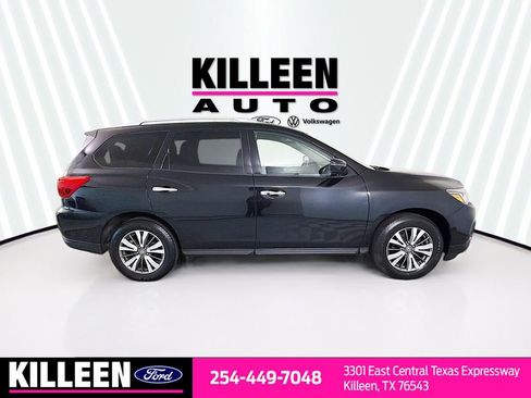 Used 2020 Nissan Pathfinder S FWD image 9
