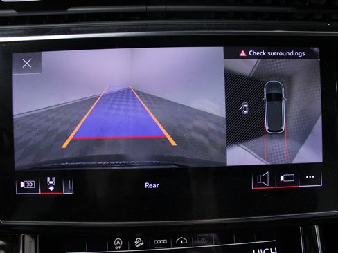 Used 2022 Audi Q7 Premium Plus image 16