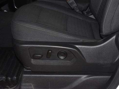 Used 2025 Chevrolet Silverado 1500 LT image 14