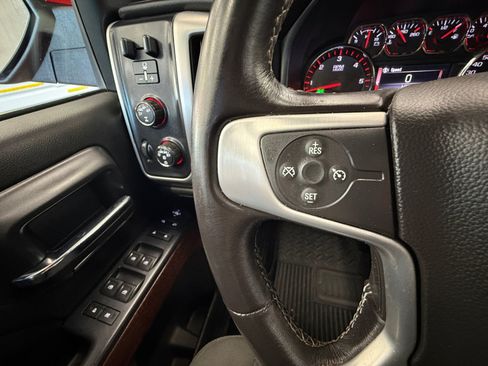 Used 2016 GMC Sierra 1500 SLE w/ SLE Value Package AWD/4WD image 17