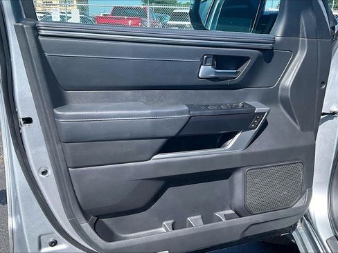 Used 2025 Toyota Tundra Platinum AWD/4WD image 25