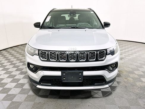 Used 2025 Jeep Compass Limited AWD/4WD image 8