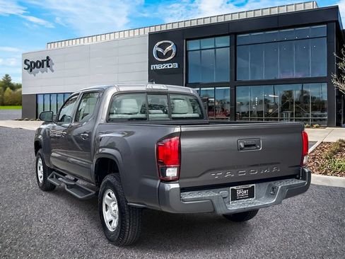 Used 2018 Toyota Tacoma SR RWD image 5
