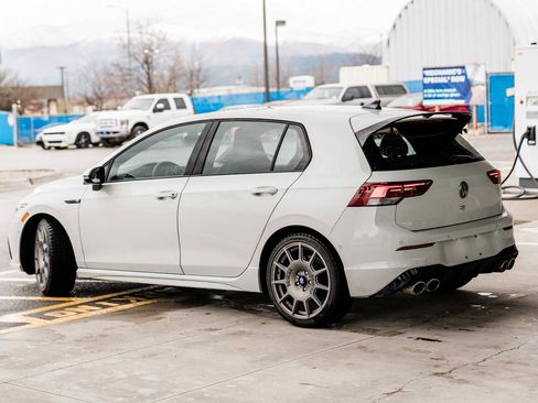 Used 2024 Volkswagen Golf R image 4