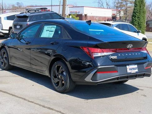 New 2026 Hyundai Elantra Sport image 5