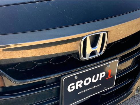 Used 2018 Honda Accord Sport image 37