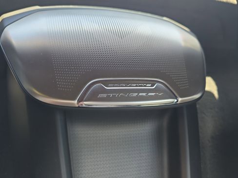 Used 2021 Chevrolet Corvette Stingray Premium Conv w/ Z51 Performance Package image 32