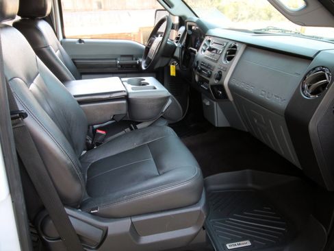 Used 2015 Ford F350 XLT w/ XLT Value Package image 38